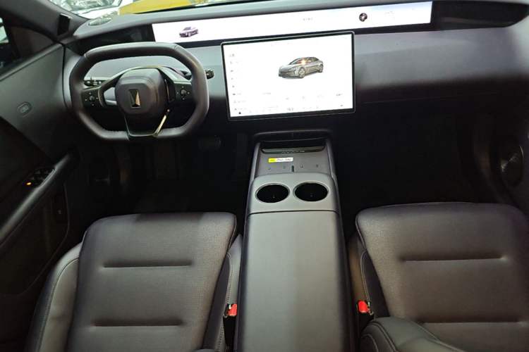 Used Avatr 06 2025 Ultra Pure Electric Edition Center Console