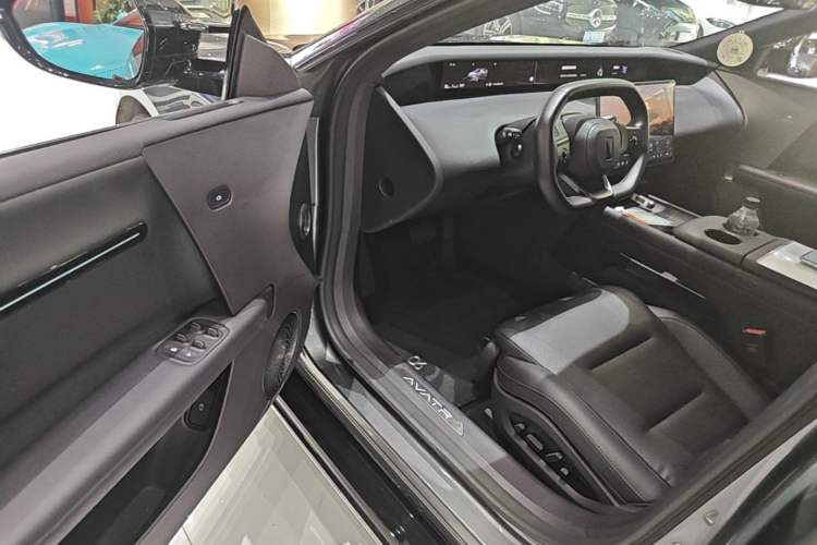 Used Avatr 06 2025 Ultra Pure Electric Edition Driver Seat