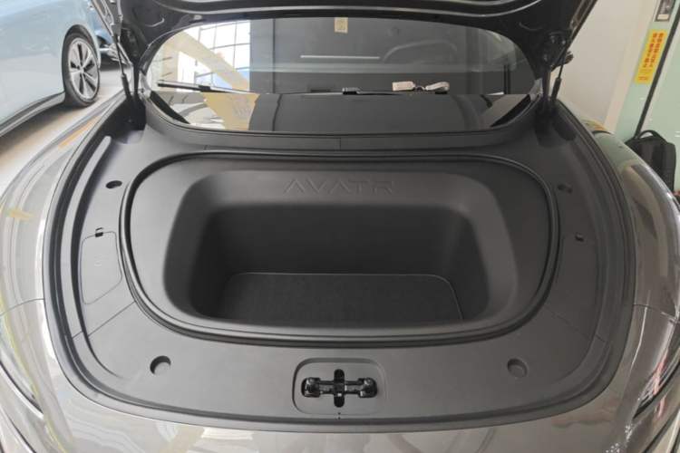 Used Avatr 06 2025 Ultra Pure Electric Edition Engine Bay