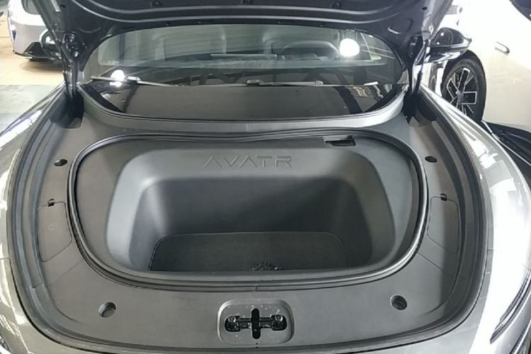 Used Avatr 06 2025 Ultra Pure Electric Edition Engine Bay