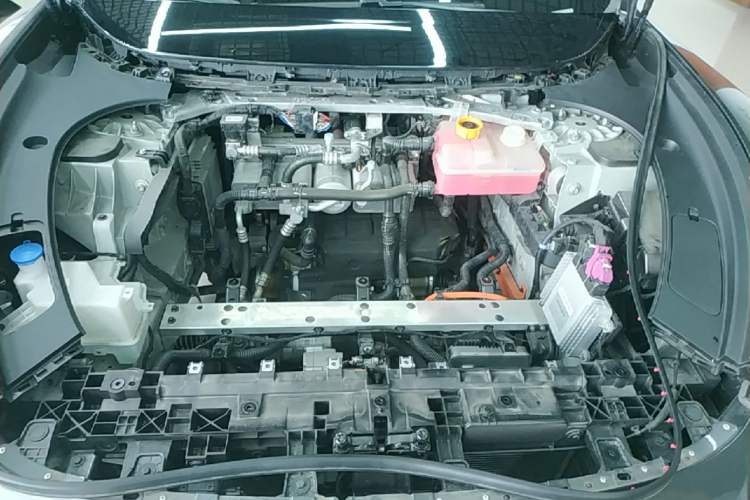 Used Avatr 06 2025 Ultra Pure Electric Edition Engine Bay