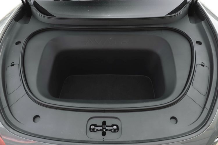 Used Avatr 06 2025 Ultra Pure Electric Edition Engine Bay