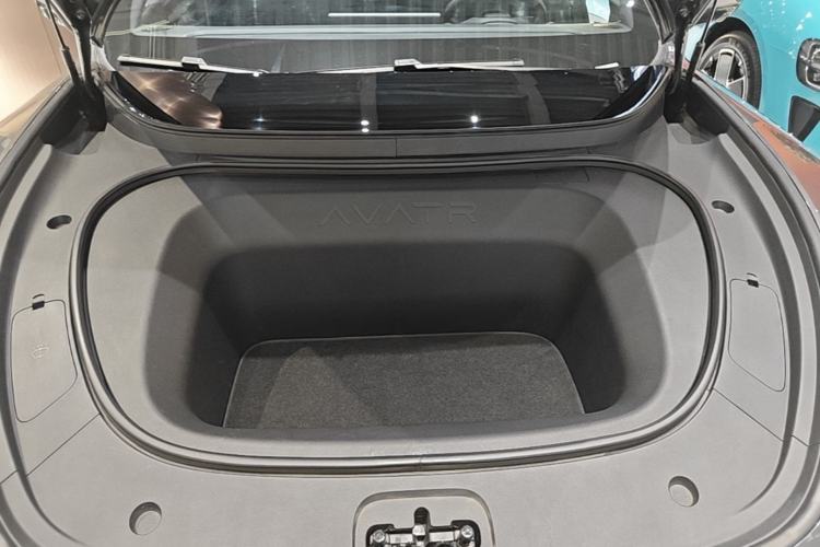 Used Avatr 06 2025 Ultra Pure Electric Edition Engine Bay