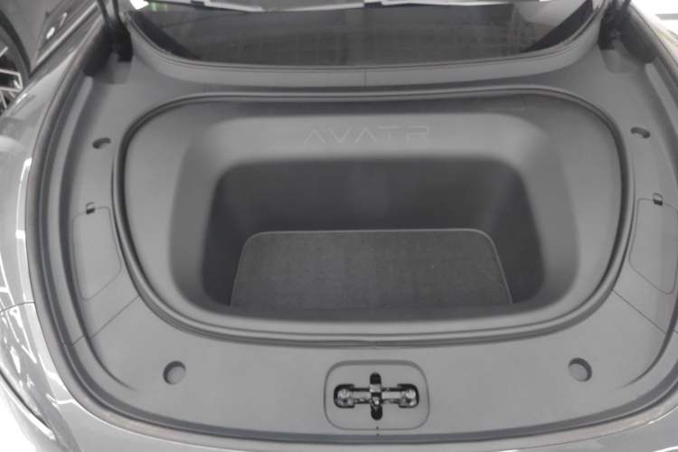 Used Avatr 06 2025 Max All-Electric Version Engine Bay