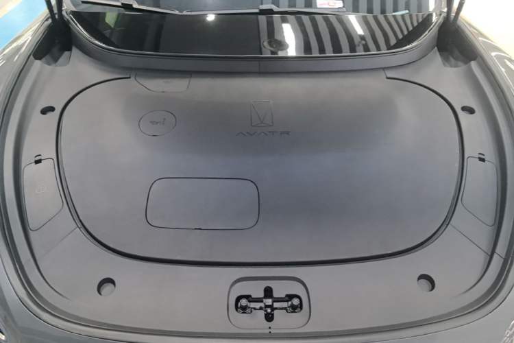 Used Avatr 06 2025 Max Extended-Range Edition Engine Bay