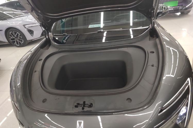 Used Avatr 06 2025 Ultra Pure Electric Edition Engine Bay