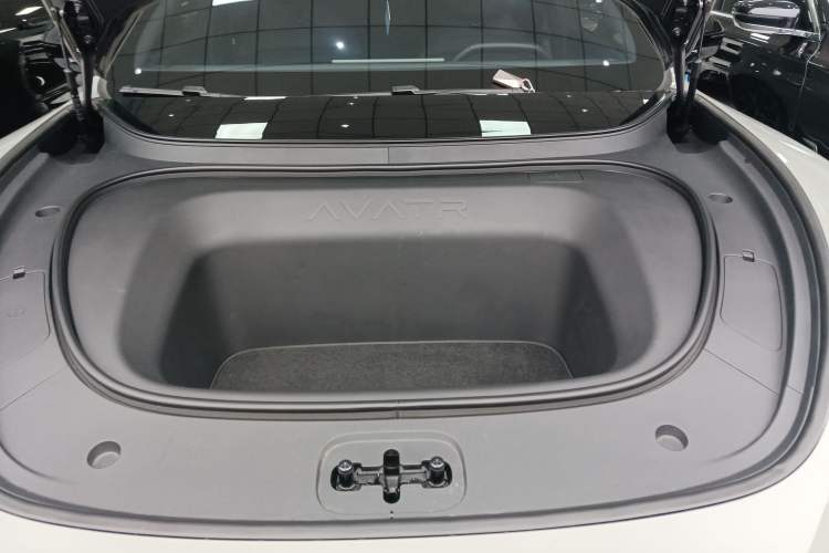 Used Avatr 06 2025 Ultra Pure Electric Edition Engine Bay