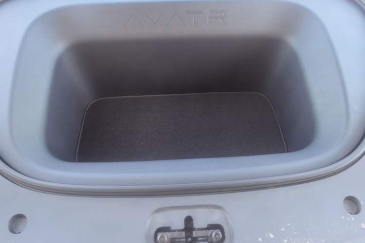 Used Avatr 06 2025 Ultra Pure Electric Edition Engine Bay