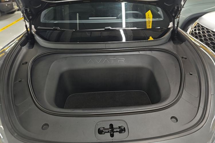 Used Avatr 06 2025 Ultra Pure Electric Edition Engine Bay