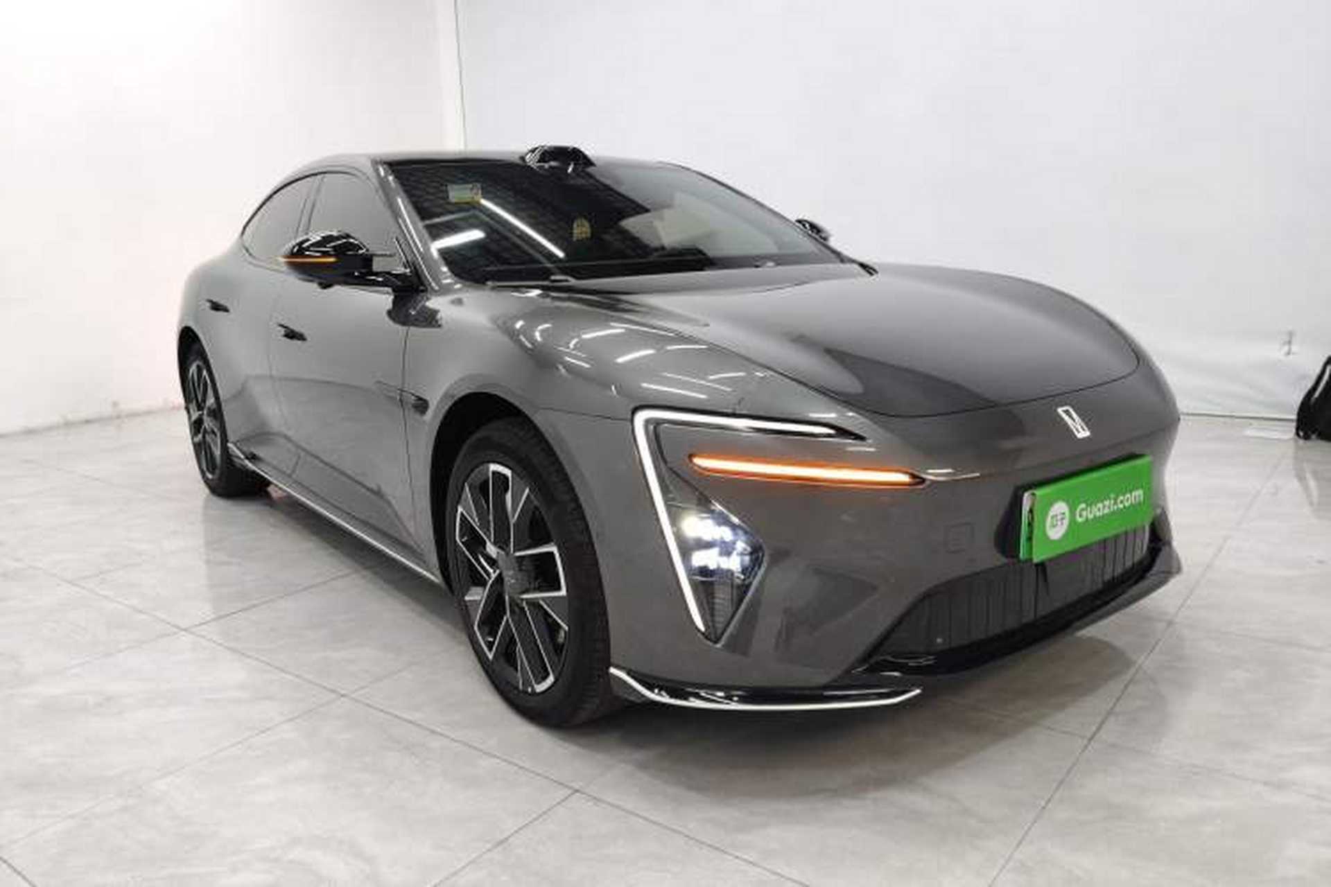 Used Avatr 06 2025 Ultra Pure Electric Edition Exterior 1