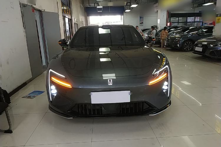 Used Avatr 06 2025 Ultra Pure Electric Edition Front