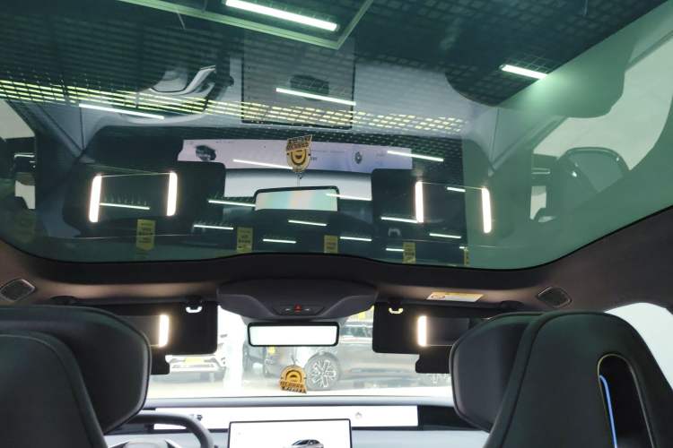 Used Avatr 06 2025 Ultra Pure Electric Edition Headliner