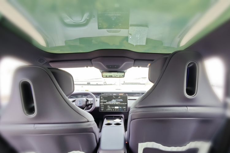 Used Avatr 06 2025 Ultra Pure Electric Edition Headliner