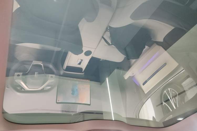 Used Avatr 06 2025 Ultra Pure Electric Edition Headliner