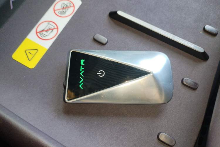 Used Avatr 06 2025 Ultra Pure Electric Edition Interior 1