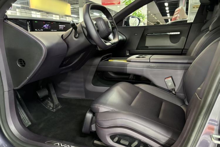 Used Avatr 06 2025 Ultra Pure Electric Edition Interior 2