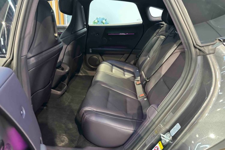 Used Avatr 06 2025 Max Extended-Range Edition Interior 2
