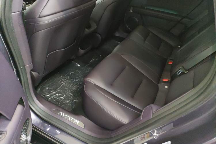 Used Avatr 06 2025 Ultra Pure Electric Edition Interior 4