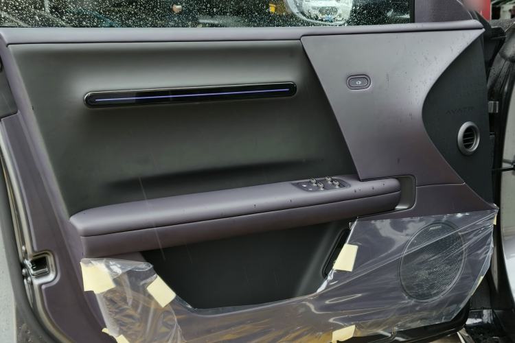 Used Avatr 06 2025 Ultra Pure Electric Edition Interior 5
