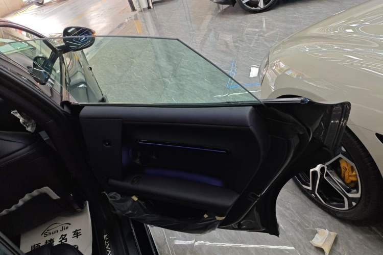 Used Avatr 06 2025 Max All-Electric Version Interior 6