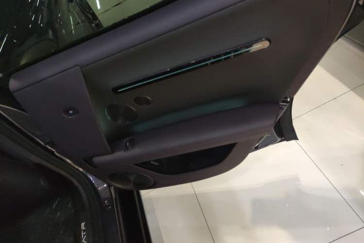 Used Avatr 06 2025 Ultra Pure Electric Edition Interior 6
