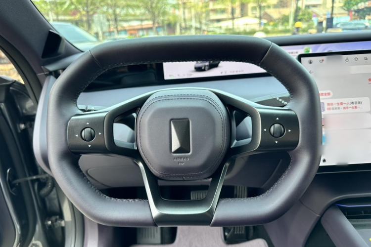 Used Avatr 06 2025 Ultra Pure Electric Edition Interior 8