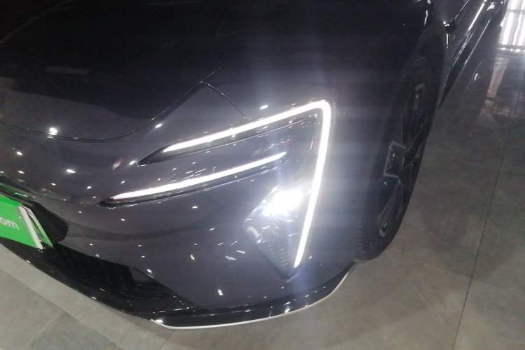 Used Avatr 06 2025 Ultra Pure Electric Edition Left Front Headlight