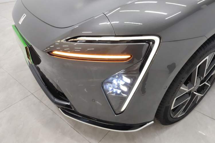 Used Avatr 06 2025 Ultra Pure Electric Edition Left Front Headlight