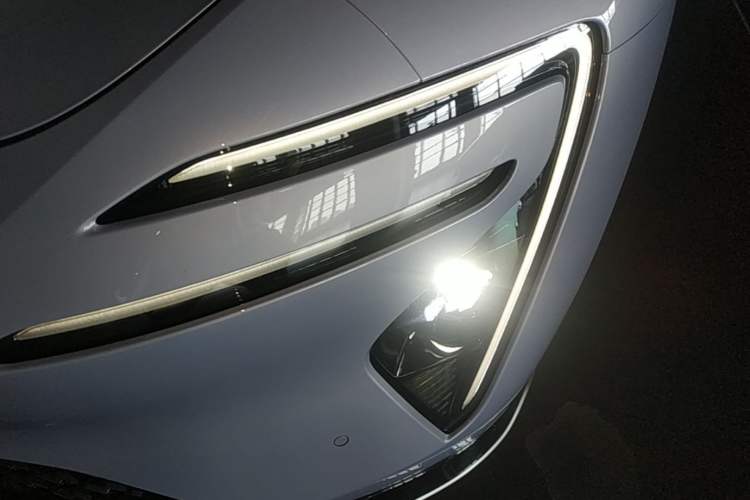 Used Avatr 06 2025 Pro Range-Extended Edition Left Front Headlight