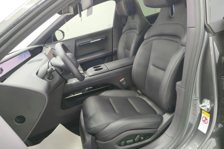 Used Avatr 06 2025 Ultra Pure Electric Edition Left Front Seat