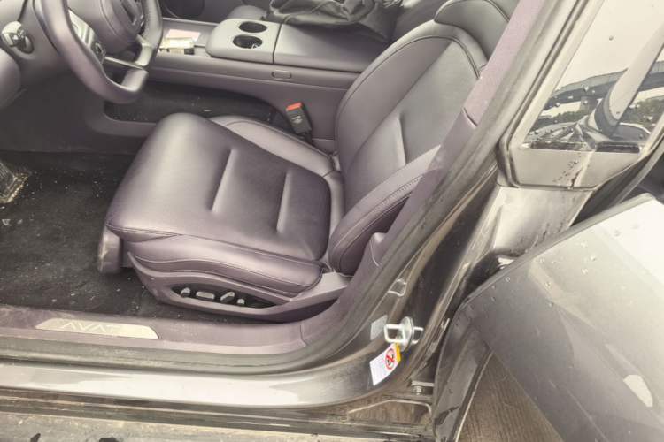 Used Avatr 06 2025 Ultra Pure Electric Edition Left Front Seat