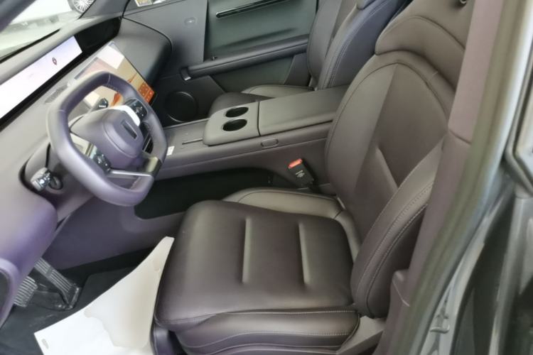 Used Avatr 06 2025 Ultra Pure Electric Edition Left Front Seat