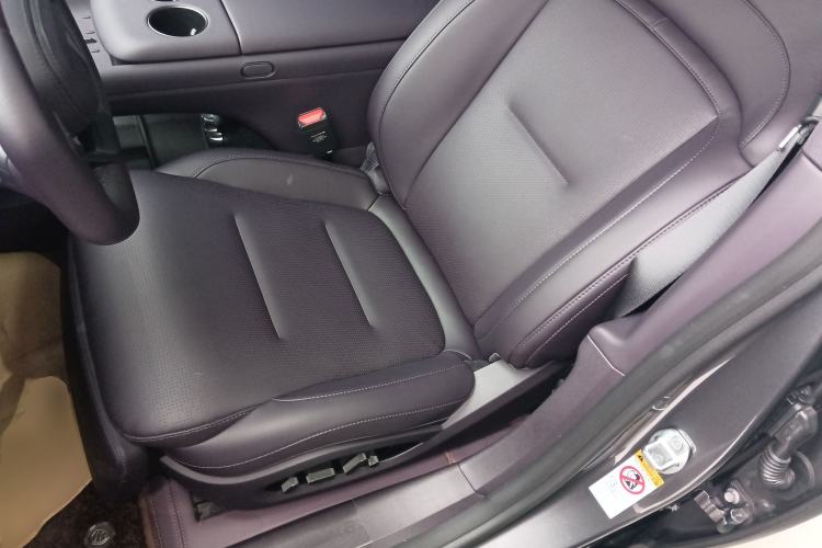 Used Avatr 06 2025 Ultra Pure Electric Edition Left Front Seat