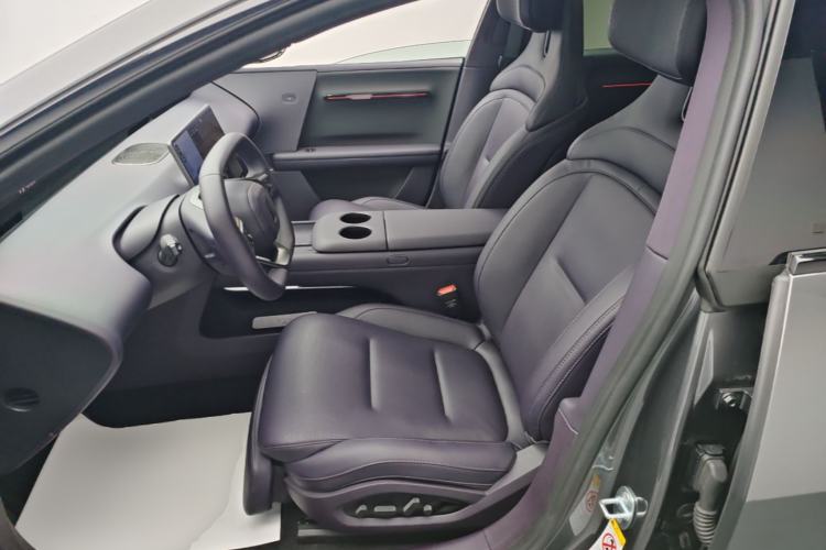 Used Avatr 06 2025 Ultra Pure Electric Edition Left Front Seat