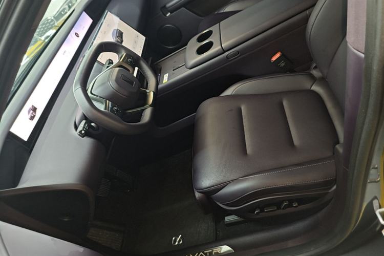 Used Avatr 06 2025 Ultra Pure Electric Edition Left Front Seat