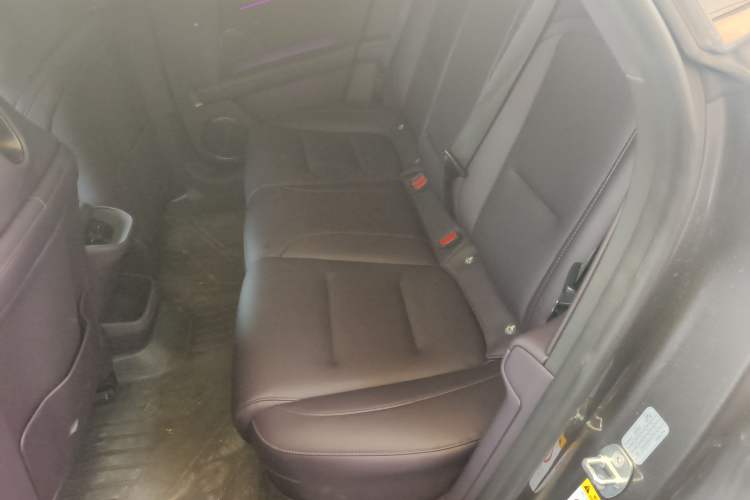 Used Avatr 06 2025 Ultra Pure Electric Edition Left Rear Seat