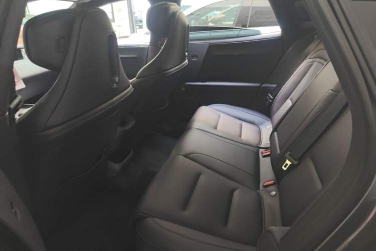 Used Avatr 06 2025 Ultra Pure Electric Edition Left Rear Seat