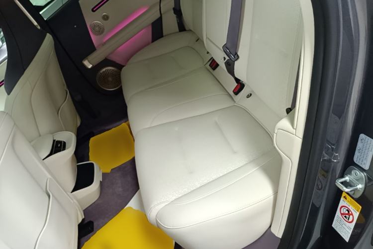 Used Avatr 06 2025 Ultra Pure Electric Edition Left Rear Seat
