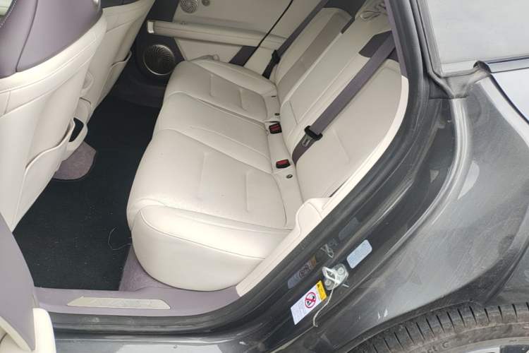 Used Avatr 06 2025 Ultra Pure Electric Edition Left Rear Seat