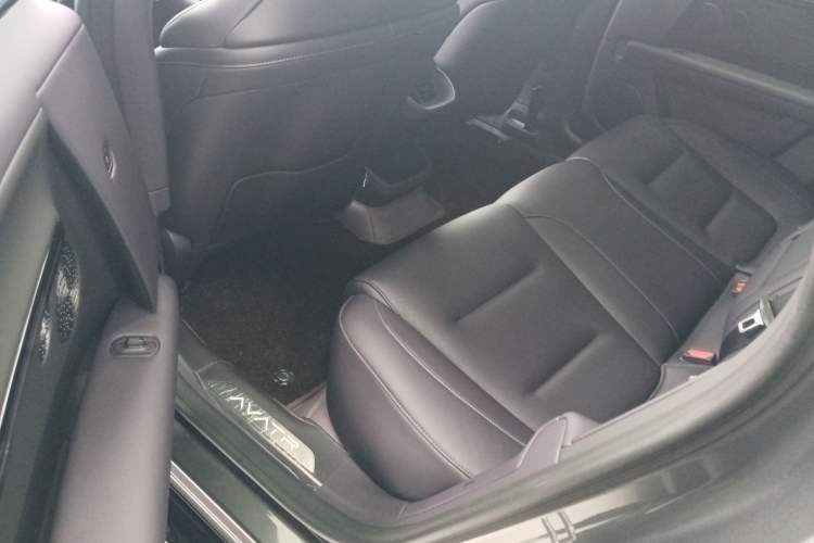 Used Avatr 06 2025 Ultra Pure Electric Edition Left Rear Seat