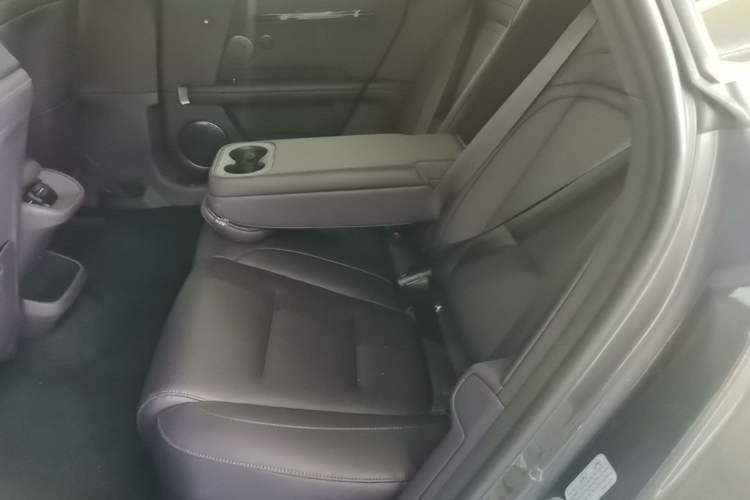 Used Avatr 06 2025 Ultra Pure Electric Edition Left Rear Seat