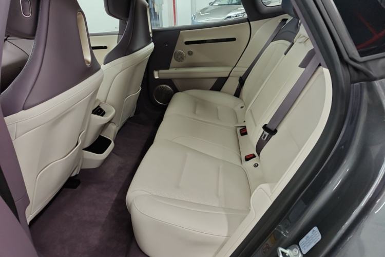 Used Avatr 06 2025 Pro Range-Extended Edition Left Rear Seat