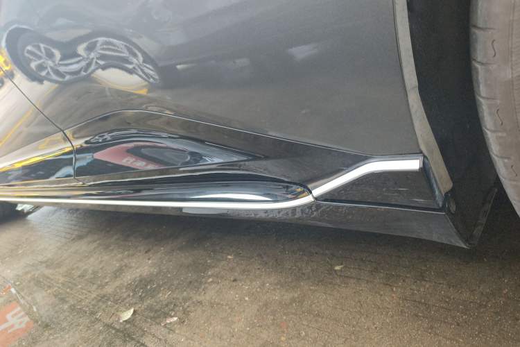 Used Avatr 06 2025 Ultra Pure Electric Edition Left Side Sill
