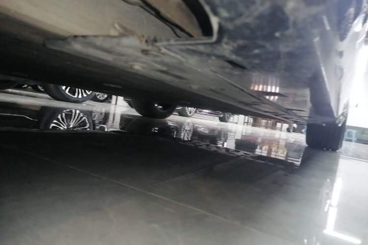 Used Avatr 06 2025 Ultra Pure Electric Edition Left Side Sill