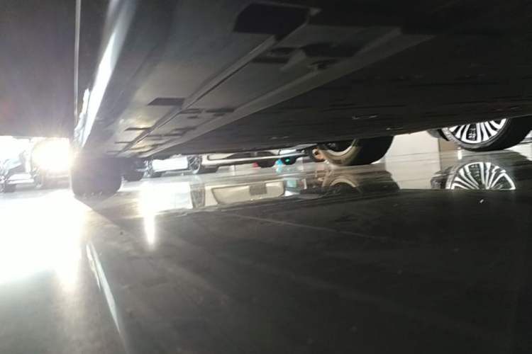Used Avatr 06 2025 Ultra Pure Electric Edition Left Side Sill