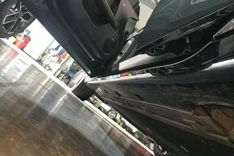 Used Avatr 06 2025 Ultra Pure Electric Edition Left Side Sill