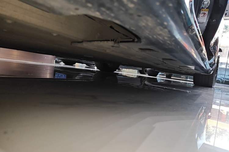 Used Avatr 06 2025 Ultra Pure Electric Edition Left Side Sill