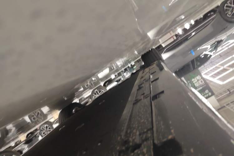 Used Avatr 06 2025 Max All-Electric Version Left Side Sill