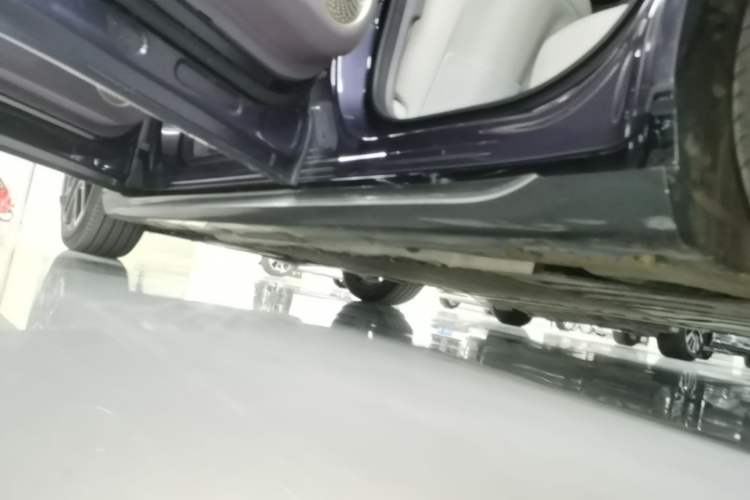 Used Avatr 06 2025 Pro Range-Extended Edition Left Side Sill