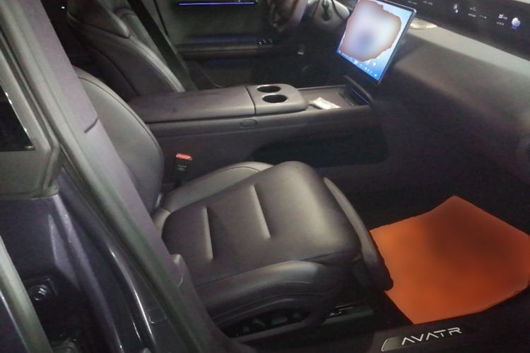 Used Avatr 06 2025 Ultra Pure Electric Edition Right Front Seat